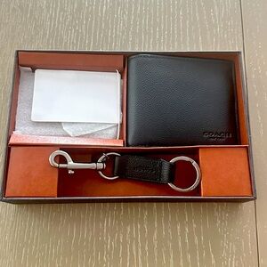 💗 Sold 💗 Authentic Coach men’s wallet for sell